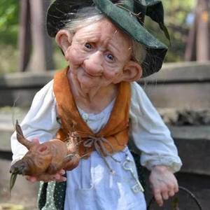 Meet your Posher, Carolyn